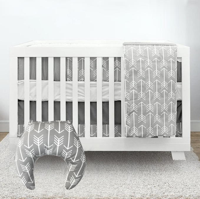Minimalist Flying Arrows 5-piece Baby Bedding (Nursing Pillow Included)